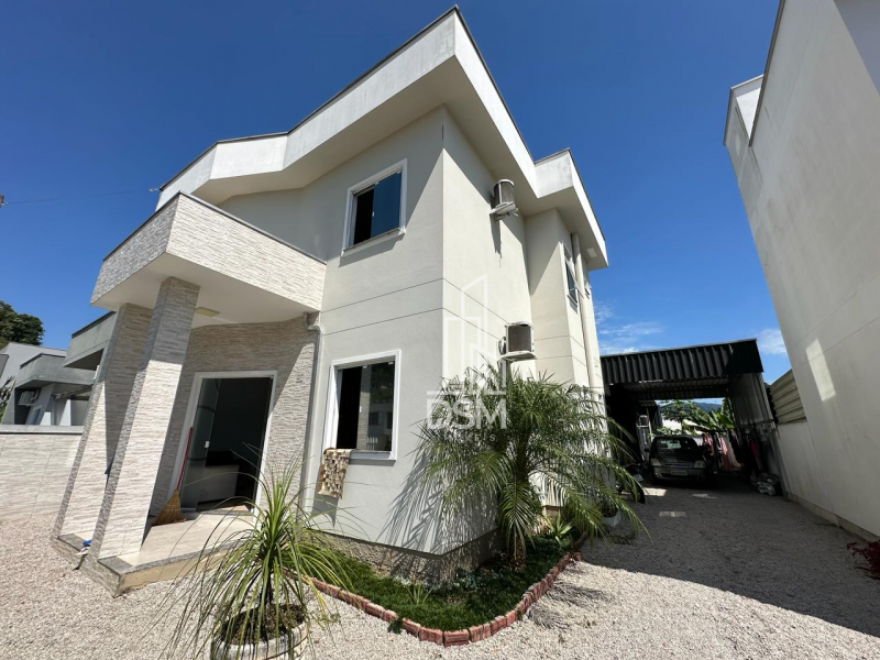 Casa de 4 quartos, no bairro guabiruba sul, em Guabiruba | Eu Corretor