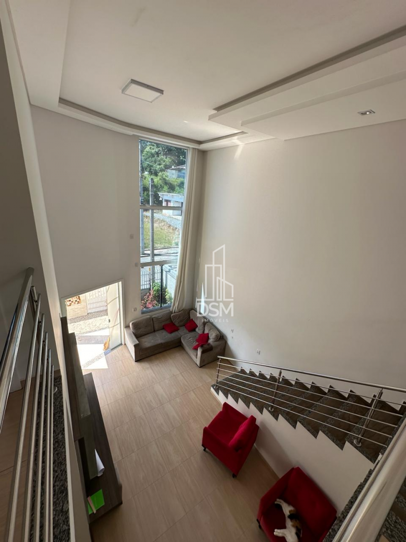 Casa Alto Padrão 04 Quartos 05 vagas de garagem Guabiruba sul