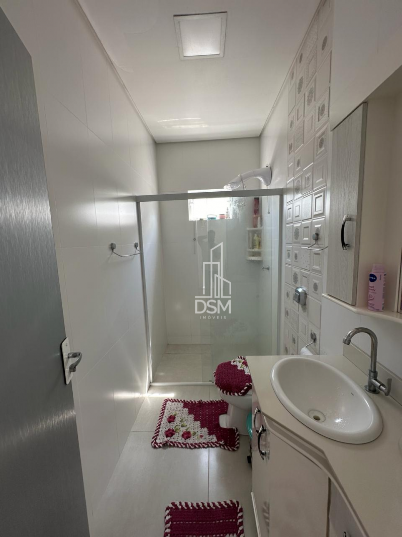 Casa Alto Padrão 04 Quartos 05 vagas de garagem Guabiruba sul