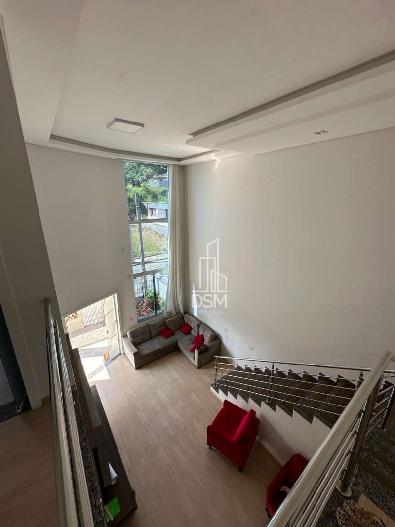 Casa Alto Padrão 04 Quartos 05 vagas de garagem Guabiruba sul