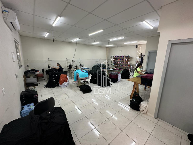 Casa Alto Padrão 04 Quartos 05 vagas de garagem Guabiruba sul