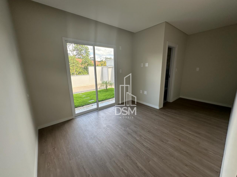 casa alto padrao 03 quartos sendo 01 suite