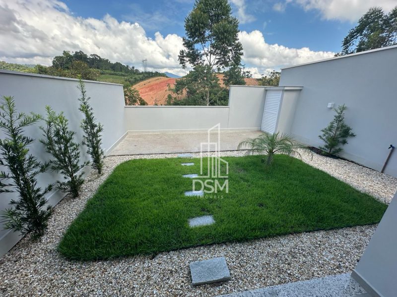 casa alto padrao 03 quartos sendo 01 suite