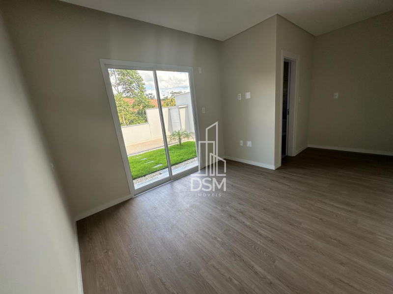 casa alto padrao 03 quartos sendo 01 suite