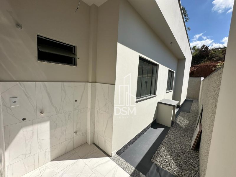 casa alto padrao 03 quartos sendo 01 suite