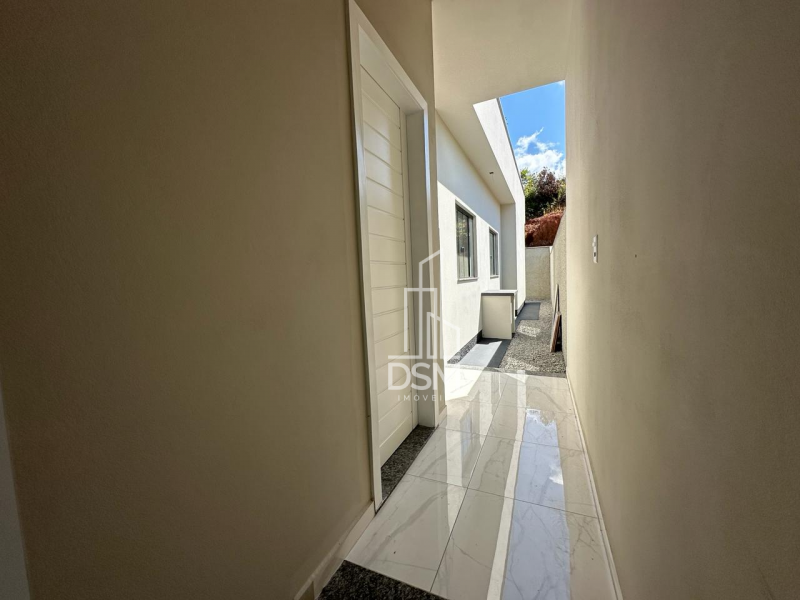 casa alto padrao 03 quartos sendo 01 suite