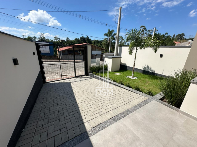 Casa de 3 quartos, no bairro centro, em Guabiruba | Eu Corretor