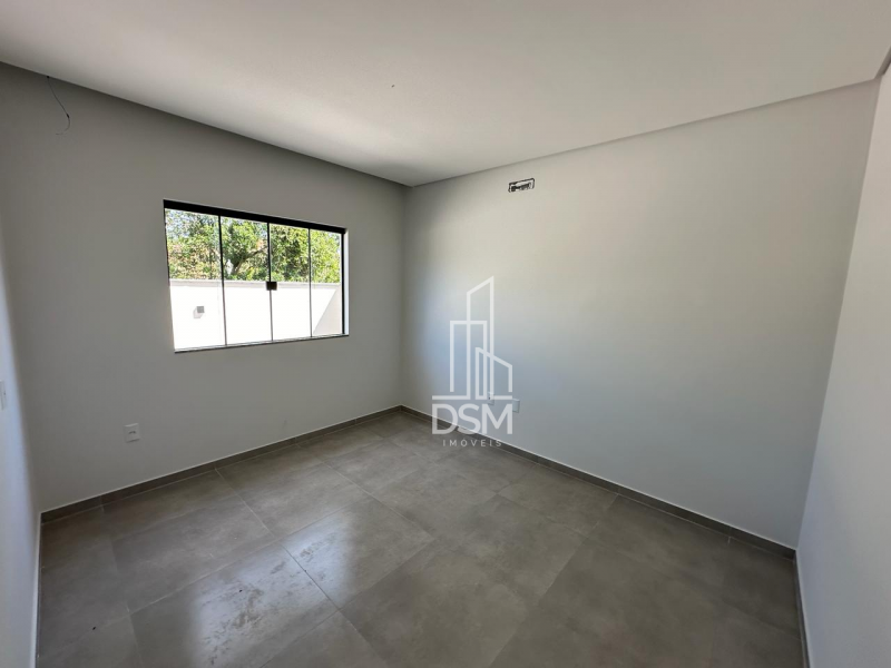 casa alto padrao 03 quartos sendo 01 suite