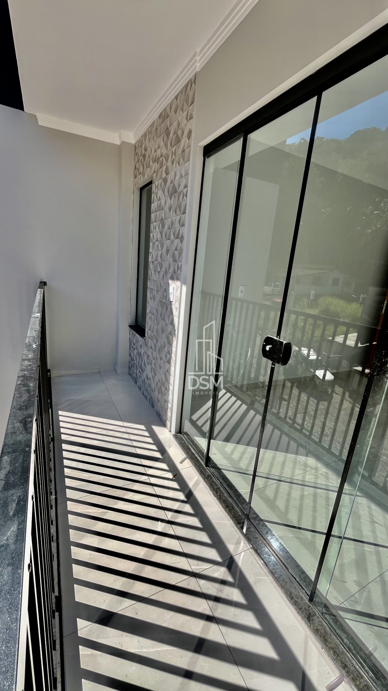 Casa 2 suítes a venda bairro Azambuja