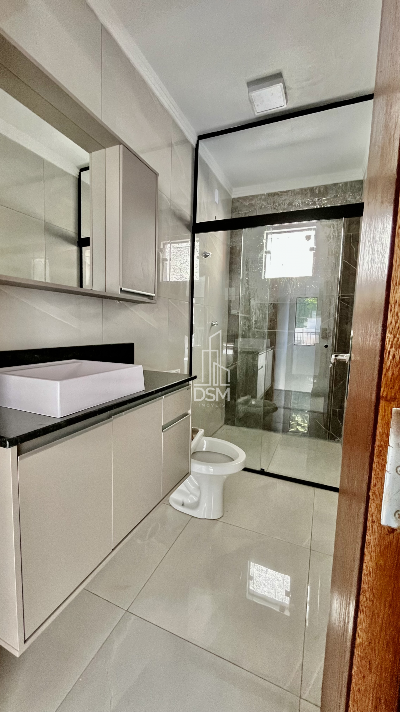 Casa 2 suítes a venda bairro Azambuja