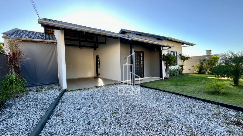 Casa 2 quartos, com área de festa para venda bairro Souza cruz