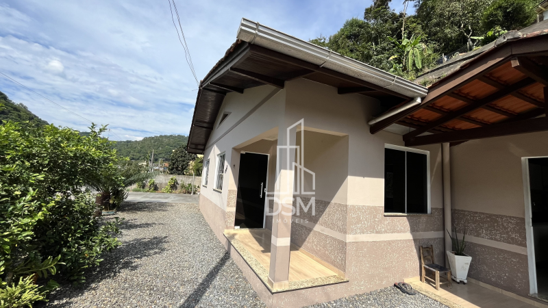 Casa de 3 quartos, 110m² no bairro Azambuja, em Brusque | Eu Corretor