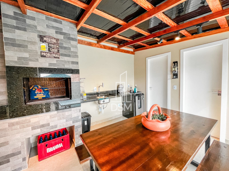 Casa 3 (três) quartos sendo 1 (uma) suíte e piscina bairro Rio Branco a venda