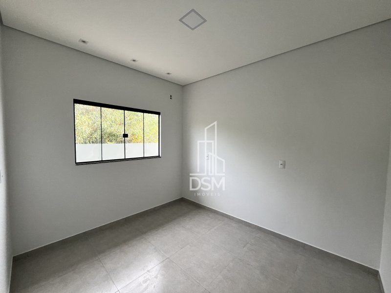 Casa 3 (três) quartos sendo 1 (uma) suíte no bairro Limoeiro a venda