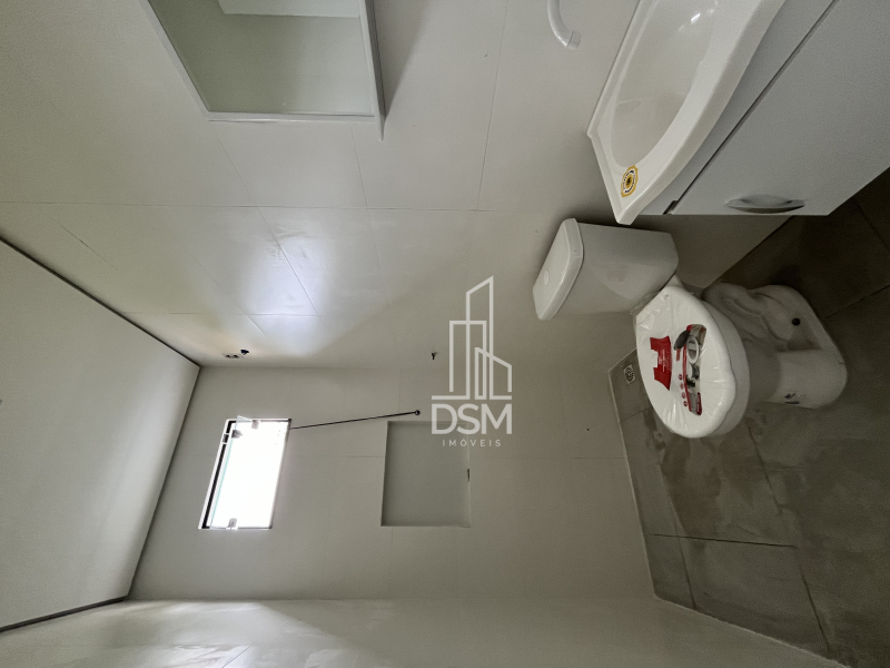 Casa 3 (três) quartos sendo 1 (uma) suíte no bairro Limoeiro a venda