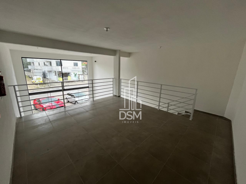 Sala comercial 80m² com mezanino a venda bairro Paquetá - Brusque