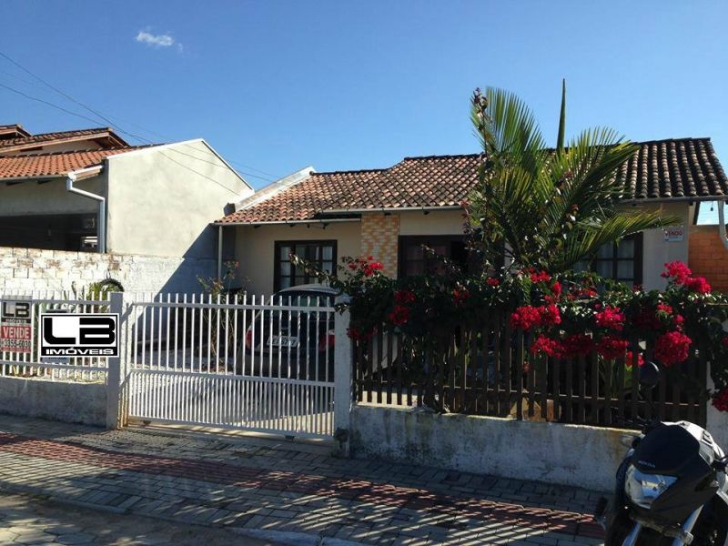 CASA NO BAIRRO SOUZA CRUZ