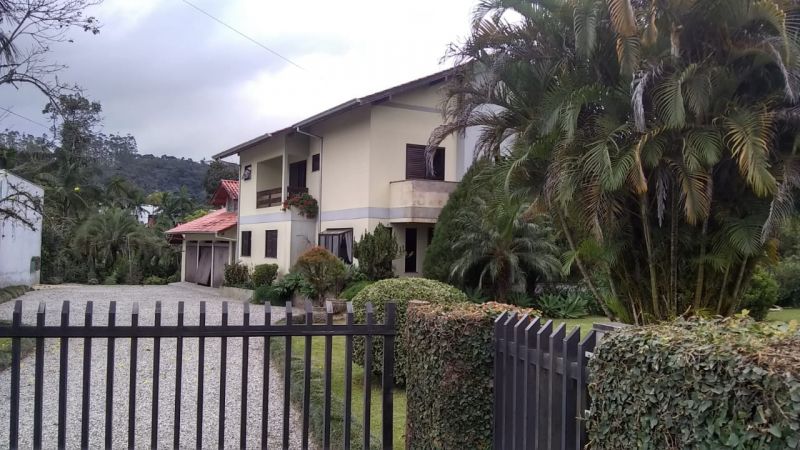 CASA DE ALTA PADRÃO