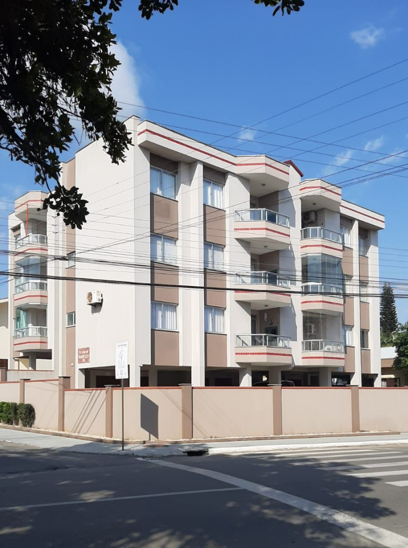 Apartamento Mobiliado com Vista Para o Mar no Residencial André Luiz á 50 Metros da Praia.