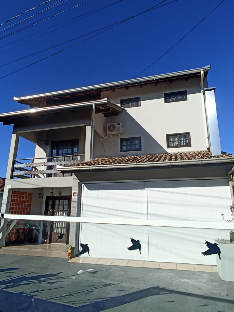 Casa Em Região Nobre de Penha