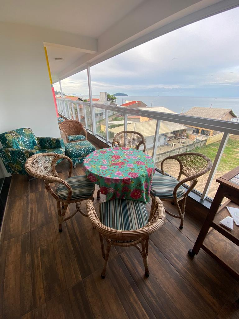 Apartamento Para Locação no Centro de Penha.