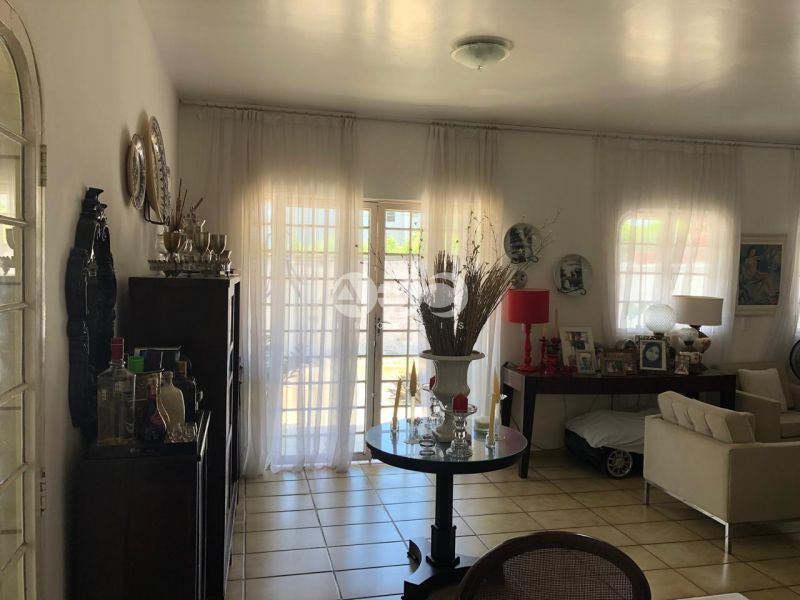 Casa térrea  com 382 m² - Rua Canadá - Cidade Nova