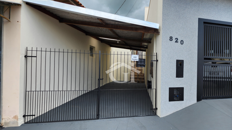 Av. Dr. José Barbosa de Paula Tavares, n° 830 fundos