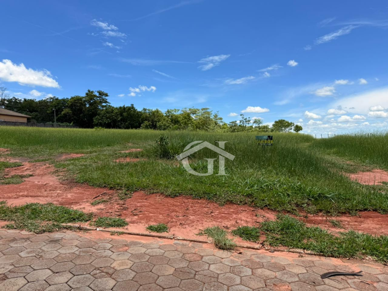 Terreno no Condomínio Banespinha