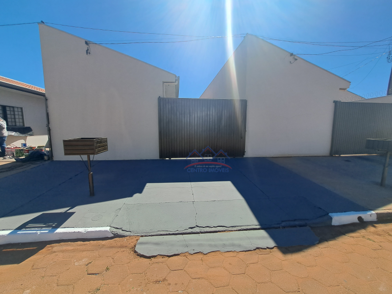 CASA 02 QUARTOS - JARDIM AMÉRICA