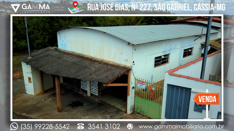 SALÃO COMERCIAL COM INSTALAÇÃO RESIDENCIAL NA RUA JOSÉ DIAS.