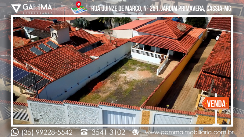 IMÓVEL COM ÓTIMO ACAMENTO DA RUA QUINZE DE MARÇO