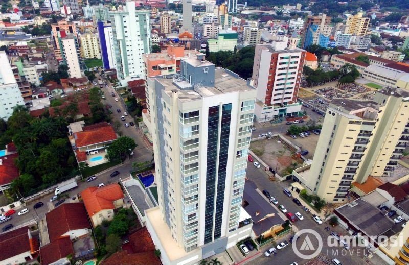 Apartamento de 3 quartos, 160m² no bairro Centro, em Brusque | Eu Corretor
