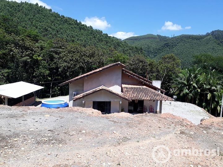 Casa em Botuverá - Troca por Imóvel em Brusque!