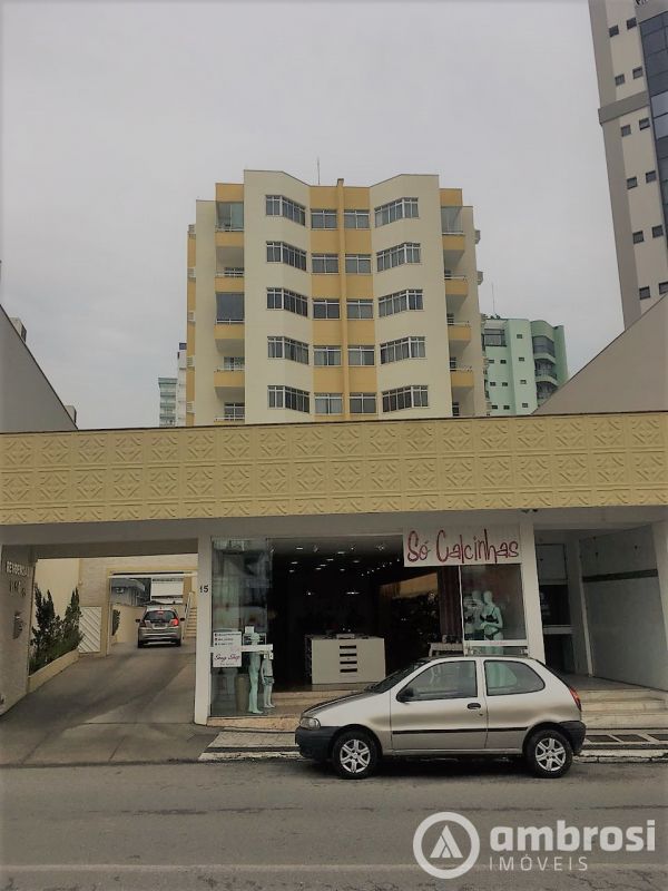 Apartamento com 146,00 m² privativos