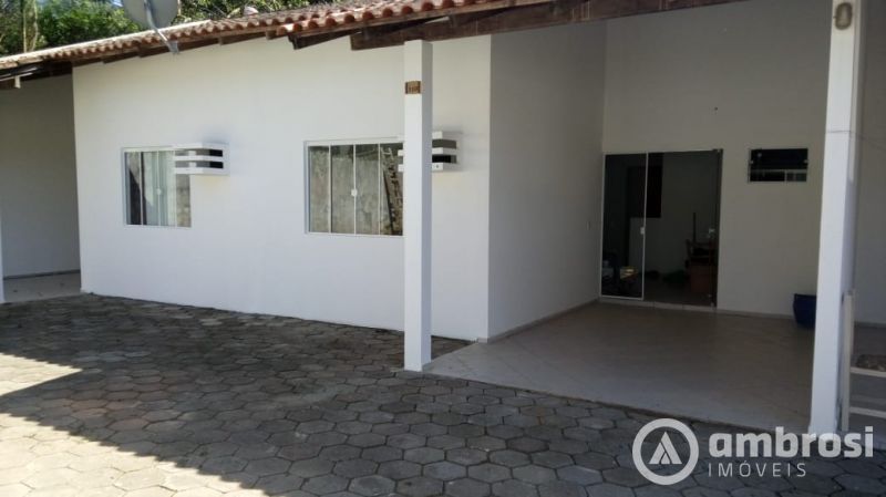 Casa de 2 quartos, | Eu Corretor