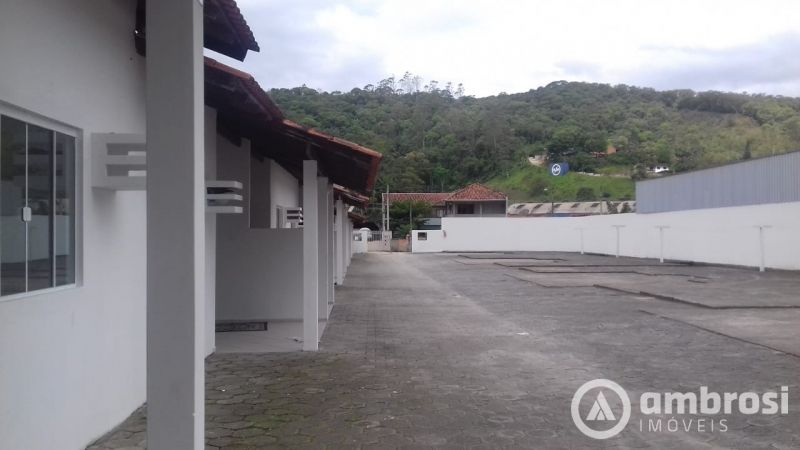 Casa de 2 quartos, | Eu Corretor