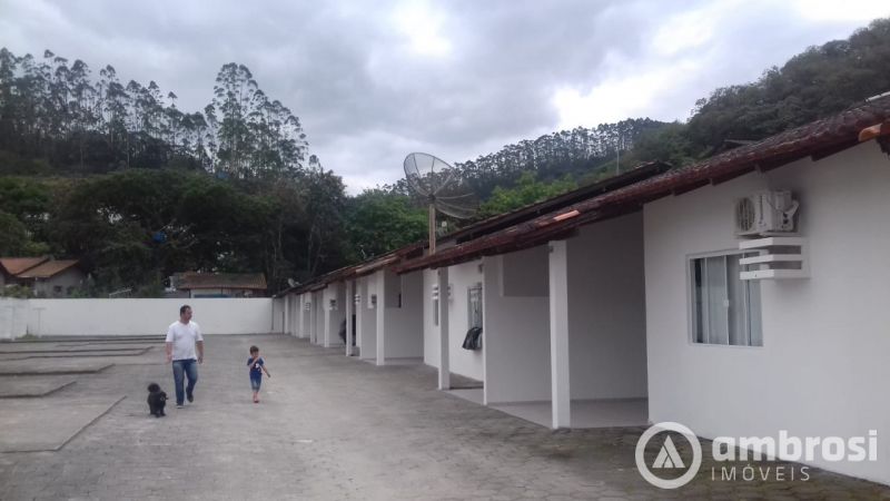 CASA GEMINADA   -  CERAMICA REIS - 02 QTOS 