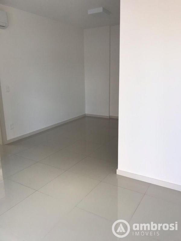APTO 01 SUITE + 02 QTOS -  EDF. BARCELONA - SEMI MOBILIADO - CENTRO 