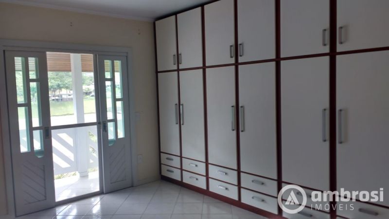 Casa de 3 quartos, 420m² no bairro Centro, em Brusque | Eu Corretor