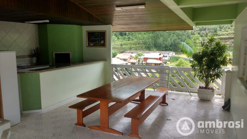 CASA PROXIMO AO CENTRO - ( CASA SEM MOVEIS)