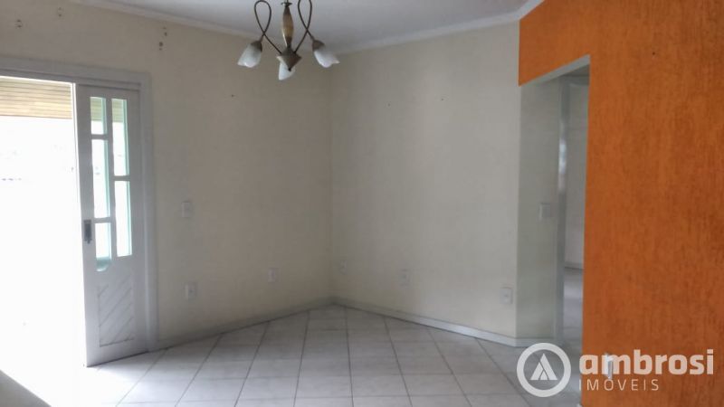 CASA PROXIMO AO CENTRO - ( CASA SEM MOVEIS)