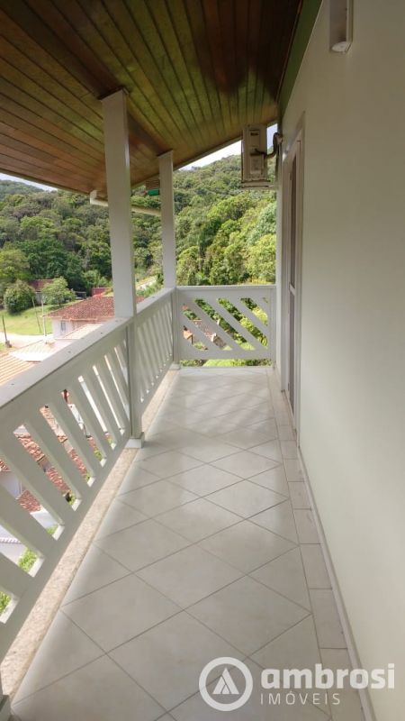 CASA PROXIMO AO CENTRO - ( CASA SEM MOVEIS)
