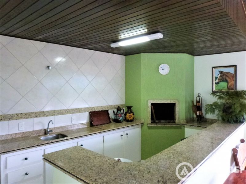 CASA PROXIMO AO CENTRO - ( CASA SEM MOVEIS)