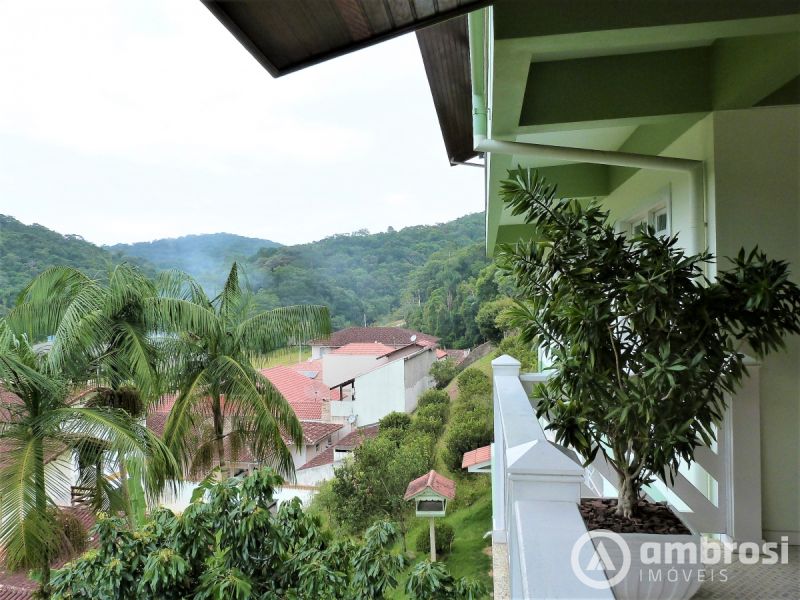 CASA PROXIMO AO CENTRO - ( CASA SEM MOVEIS)