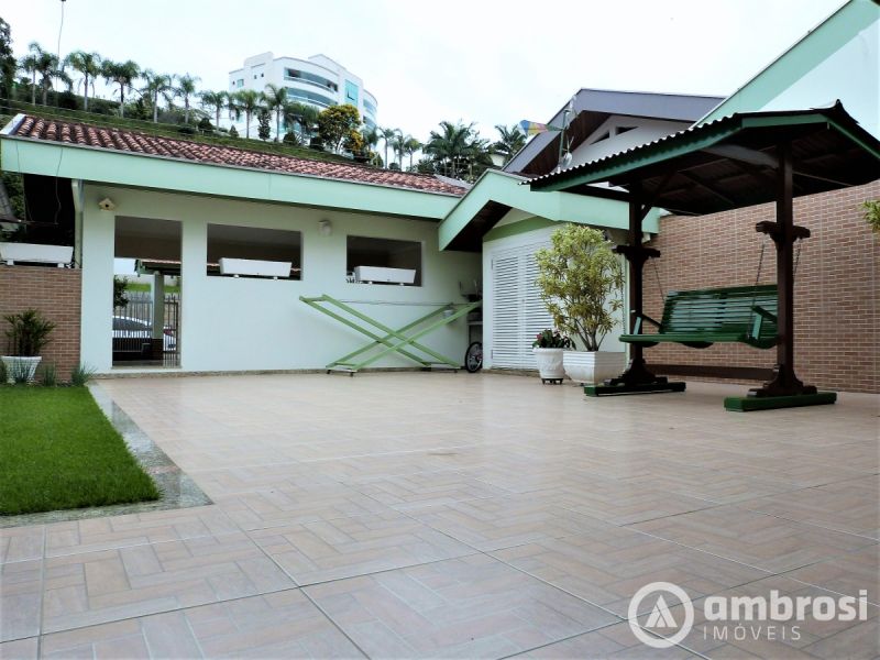CASA PROXIMO AO CENTRO - ( CASA SEM MOVEIS)
