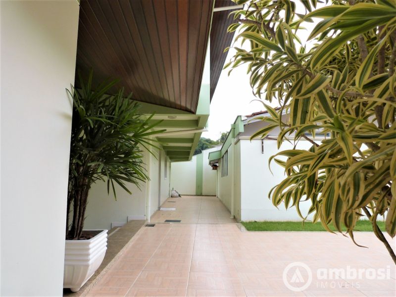 CASA PROXIMO AO CENTRO - ( CASA SEM MOVEIS)