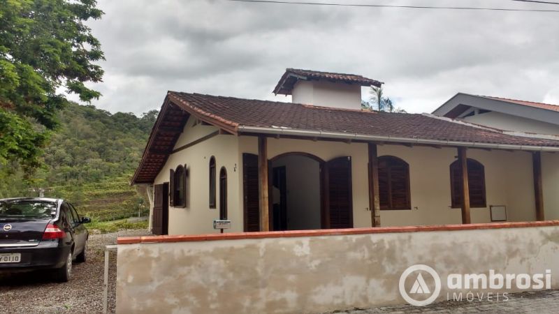 Casa de 2 quartos, no bairro Centro II, em Brusque | Eu Corretor