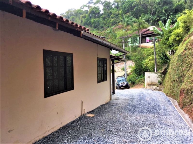 Casa de 2 quartos, no bairro São Pedro, em Brusque | Eu Corretor