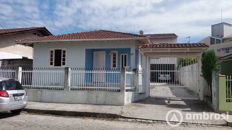 CASA 3 QTOS - SANTA TEREZINHA  (DISPONIVEL EM JANEIRO/2019)