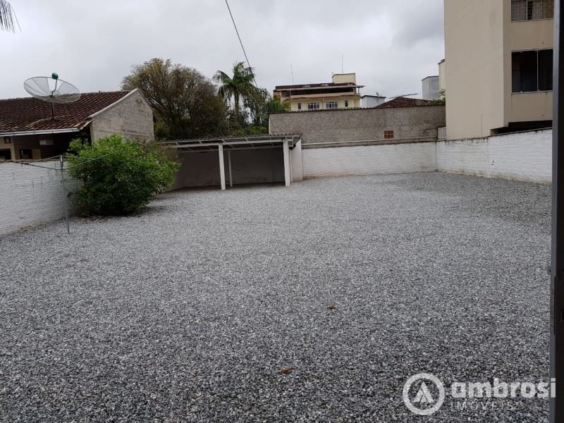 CASA 3 QTOS - JARDIM MALUCHE 